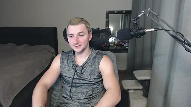 Elvin Vaenight online show from October 15, 2025, 10:43 pm