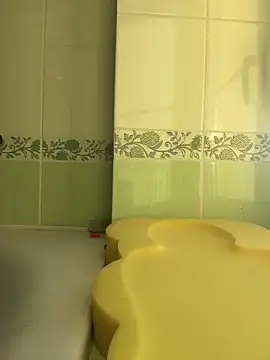 Dickii21 online show from October 5, 2025, 3:21 pm