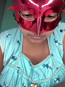 mimi87hoty online show from March 6, 2026, 4:36 pm