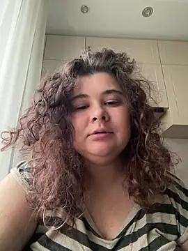 AliceCurlyX online show from February 26, 2026, 9:41 am