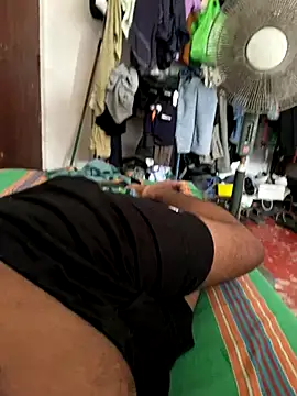 Snapshot of Senurak99 chatting on November 9, 2025, 8:34 am Senurak99 online show from November 9, 2025, 8:34 am