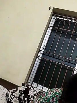 humtum2254 online show from November 23, 2025, 2:17 pm