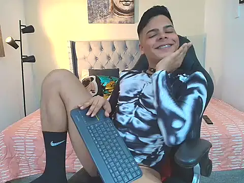 stewart mateo  online show from November 27, 2025, 2:13 am