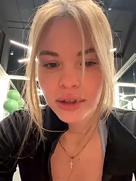 SMELLSEX online show from November 28, 2025, 7:05 pm