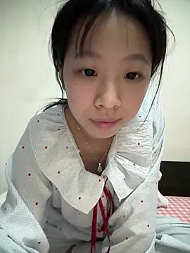 Snapshot of jingjing005 chatting on May 5, 2026, 3:53 pm jingjing005 online show from May 5, 2026, 3:53 pm