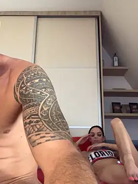 Enriko Aisah2025 online show from September 19, 2025, 12:28 pm