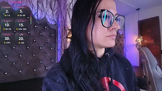 Zami Escobar of online show from December 4, 2025, 7:11 pm