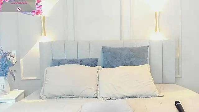 victoria bourne online show from October 22, 2025, 7:02 pm