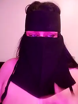 lilyan12 online show from June 7, 2026, 12:59 am