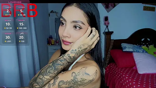 mia yireth online show from November 25, 2025, 12:21 am