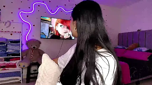 mia yireth online show from February 23, 2026, 11:13 pm