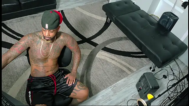 SLANGONDEMHOES online show from October 20, 2025, 7:25 pm