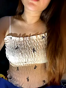 Snapshot of Hinne07 chatting on November 12, 2025, 12:44 am Hinne07 online show from November 12, 2025, 12:44 am