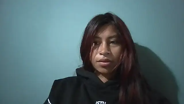 Snapshot of Pocahontas_tw chatting on November 3, 2025, 12:06 pm Pocahontas tw online show from November 3, 2025, 12:06 pm