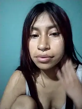 Snapshot of Pocahontas_tw chatting on November 12, 2025, 1:50 am Pocahontas tw online show from November 12, 2025, 1:50 am