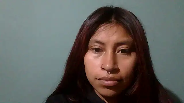 Snapshot of Pocahontas_tw chatting on November 25, 2025, 2:50 pm Pocahontas tw online show from November 25, 2025, 2:50 pm