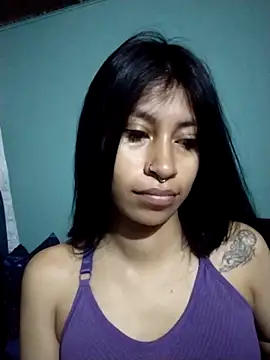 Snapshot of Pocahontas_tw chatting on December 16, 2025, 2:00 pm Pocahontas tw online show from December 16, 2025, 2:00 pm