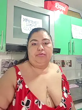Snapshot of curvy_diva_ chatting on September 28, 2025, 11:59 am curvy diva online show from September 28, 2025, 11:59 am