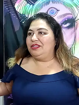 Snapshot of curvy_diva_ chatting on October 18, 2025, 11:49 pm curvy diva online show from October 18, 2025, 11:49 pm