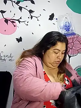 Snapshot of curvy_diva_ chatting on October 20, 2025, 10:59 am curvy diva online show from October 20, 2025, 10:59 am