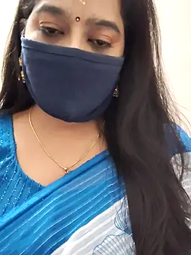 Snapshot of saritha29 chatting on April 20, 2026, 6:05 am saritha29 online show from April 20, 2026, 6:05 am