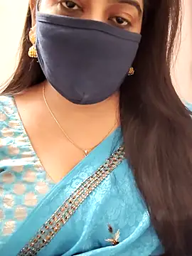 Snapshot of saritha29 chatting on June 4, 2026, 5:30 pm saritha29 online show from June 4, 2026, 5:30 pm