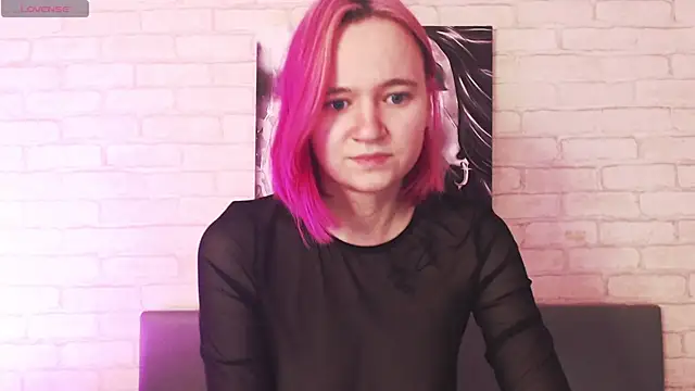 Ericha Stone online show from September 26, 2025, 1:53 am