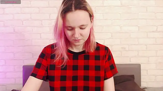 Snapshot of Ericha_Stone chatting on February 1, 2026, 7:51 am Ericha Stone online show from February 1, 2026, 7:51 am