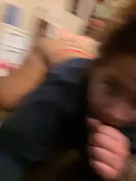 StylishEchium online show from October 27, 2025, 5:50 pm