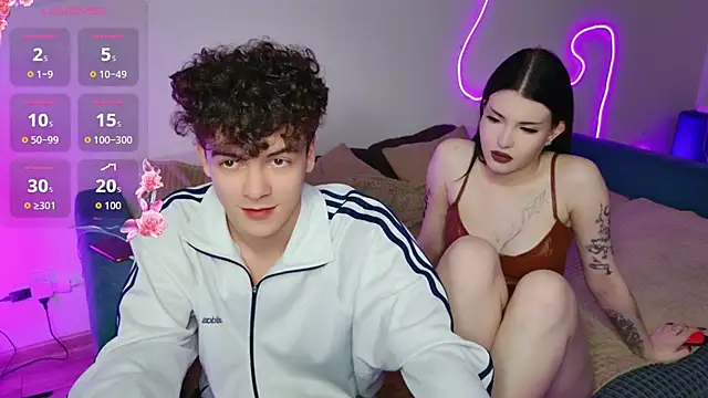 Snapshot of Alice18James chatting on November 23, 2025, 1:55 pm Alice18James online show from November 23, 2025, 1:55 pm