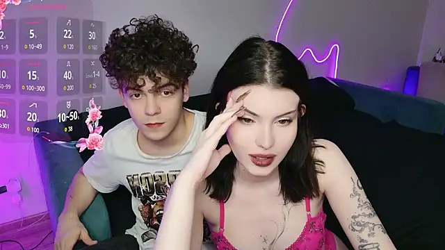 Snapshot of Alice18James chatting on November 28, 2025, 5:15 pm Alice18James online show from November 28, 2025, 5:15 pm