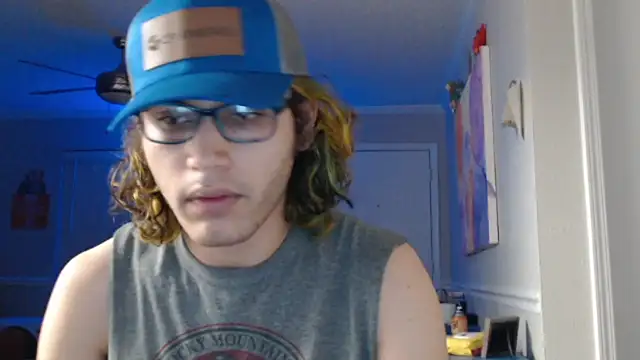 Snapshot of zacthefeetguy chatting on December 20, 2025, 2:07 am zacthefeetguy online show from December 20, 2025, 2:07 am