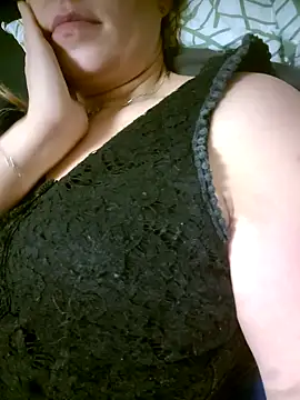 Carolinemiam online show from October 29, 2025, 3:20 am