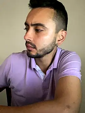 cristopher wallacee online show from October 16, 2025, 9:27 pm