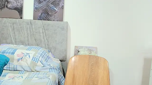 lexy lunahot online show from April 6, 2026, 1:56 pm