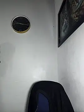 AmberGold- online show from November 9, 2025, 8:01 am