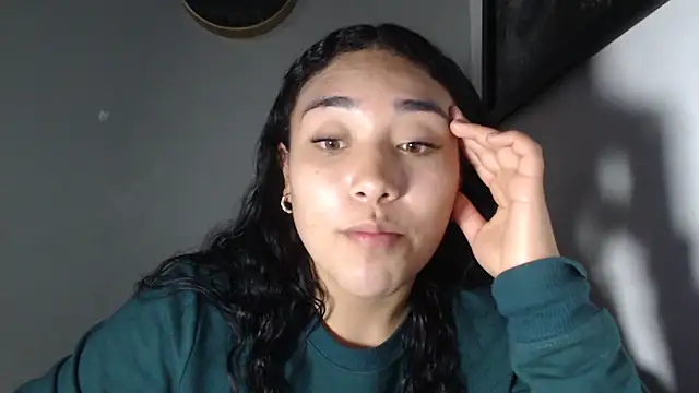 AmberGold- online show from November 11, 2025, 11:05 pm