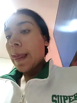 AmberGold- online show from April 1, 2026, 8:06 pm