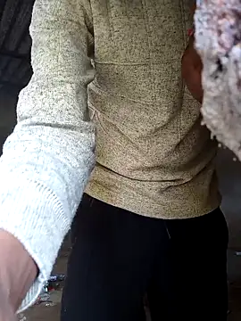 Snapshot of onlymasti00 chatting on November 3, 2025, 1:40 am onlymasti00 online show from November 3, 2025, 1:40 am