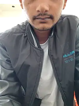 Snapshot of onlymasti00 chatting on November 6, 2025, 6:25 am onlymasti00 online show from November 6, 2025, 6:25 am