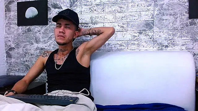 tattoos22 online show from November 30, 2025, 11:47 am