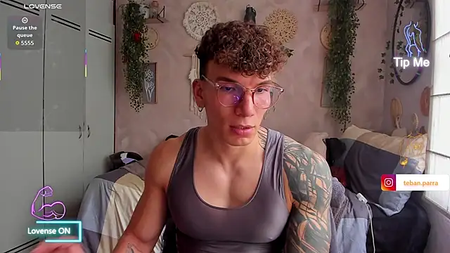 estebandi do online show from February 4, 2026, 8:25 pm