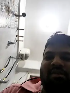 vinay smalldick online show from December 17, 2025, 1:00 am