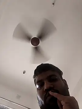 vinay smalldick online show from May 15, 2026, 4:30 am
