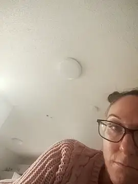 Snapshot of PrincessP8989 chatting on February 13, 2026, 11:28 am PrincessP8989 online show from February 13, 2026, 11:28 am