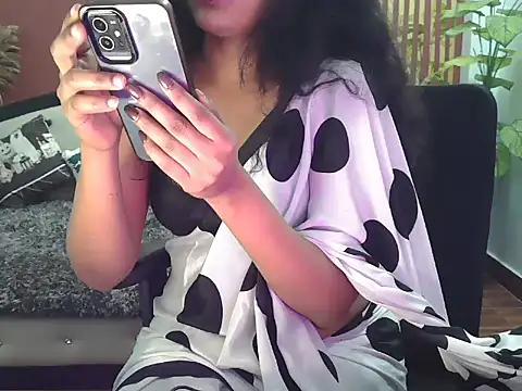 shaalu sharma online show from December 19, 2025, 7:04 am