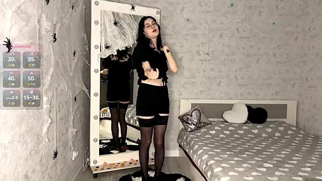 FakeLamb online show from November 2, 2025, 9:06 pm