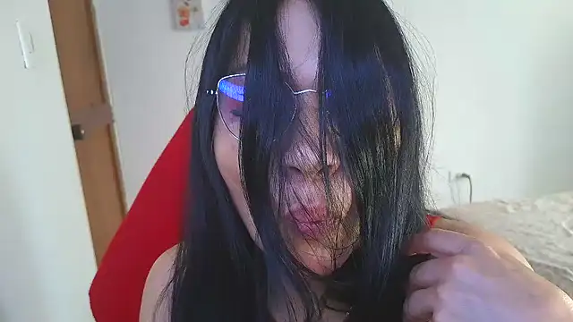 LissafeetHott online show from April 8, 2026, 9:04 pm