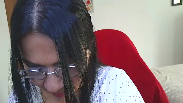 LissafeetHott online show from April 10, 2026, 1:05 pm