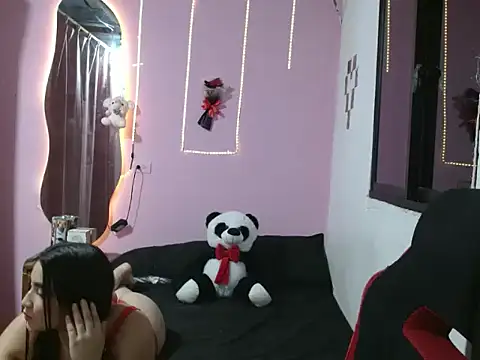 Snapshot of ScarlethG chatting on September 25, 2025, 4:05 am ScarlethG online show from September 25, 2025, 4:05 am